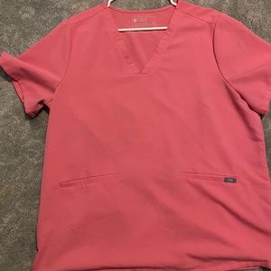 Figs Casma scrub top